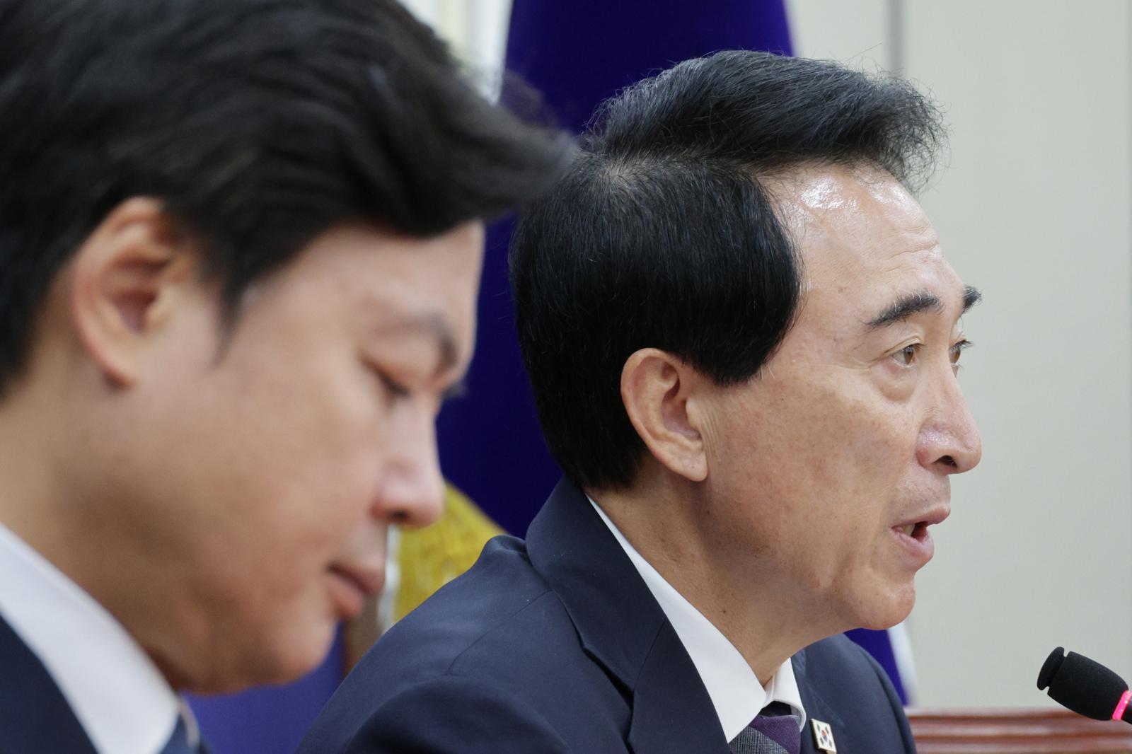 박수현 더불어민주당 수석대변인이 2일 서울 여의도 국회에서 국정감사 및 현안 관련 기자간담회를 하고 있다. (출처=뉴스1)