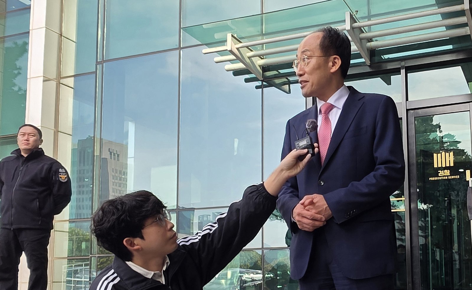 與 “추경호 체포동의안 국회로 보고되면 표결 나설 것”