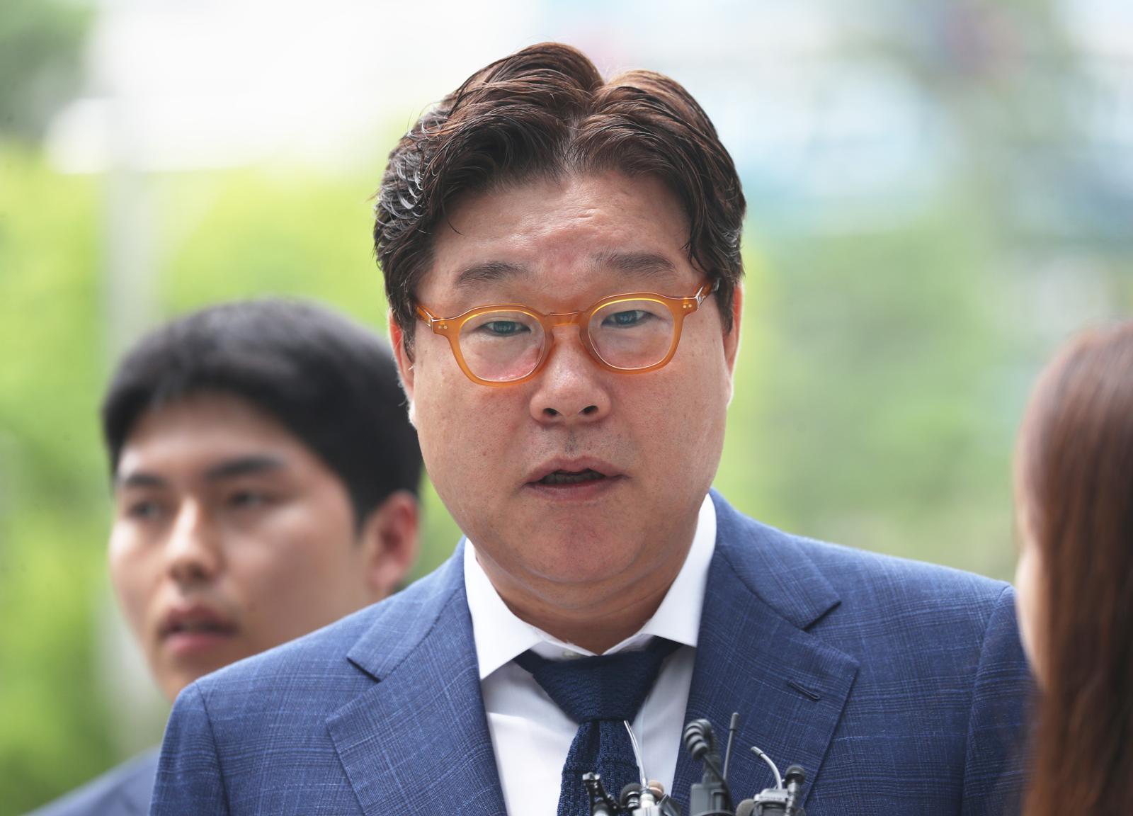 서울고검, ‘이화영 술자리 의혹’ 김성태 前회장 등 입건