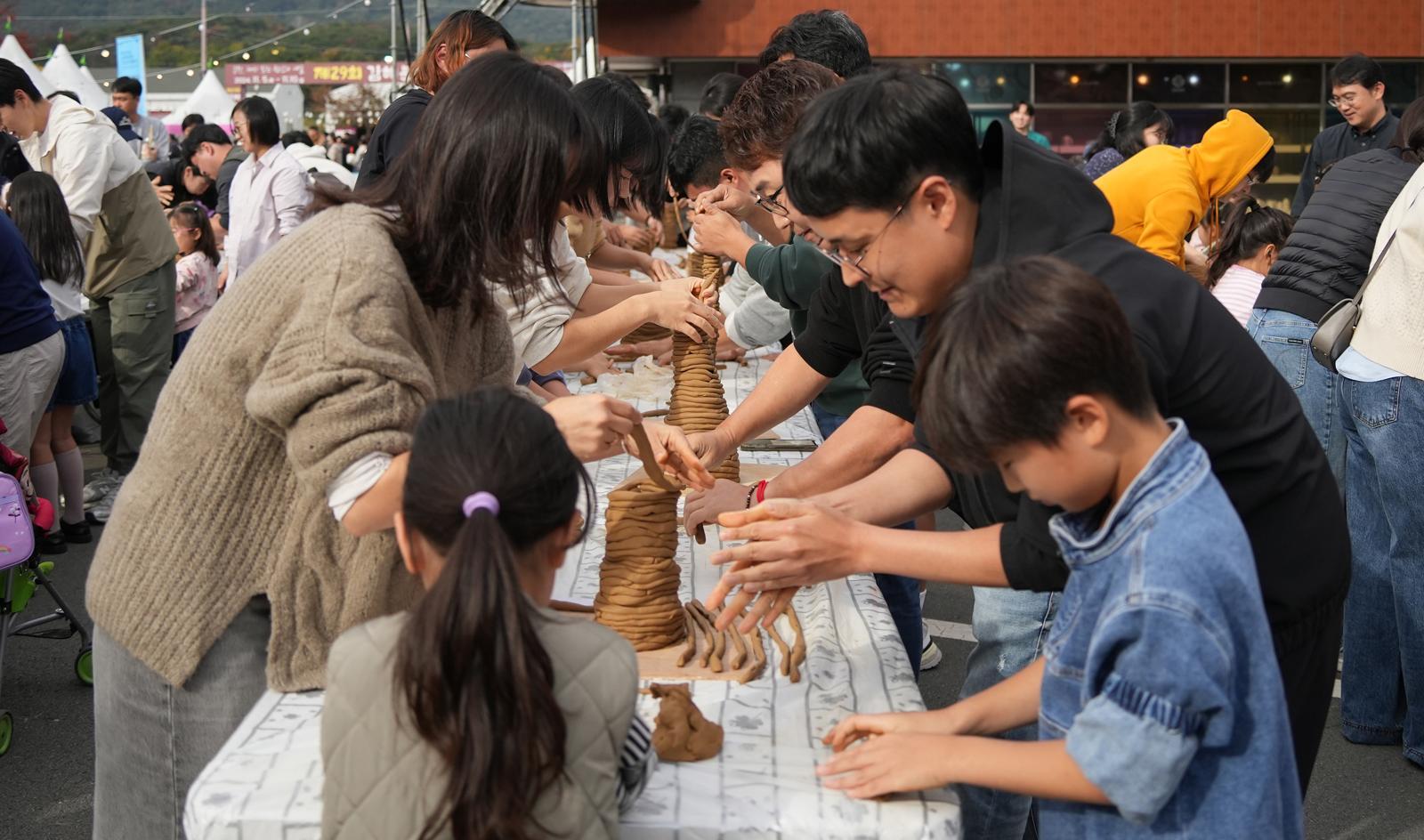 ‘분청사기 본고장’ 김해서 도자기축제