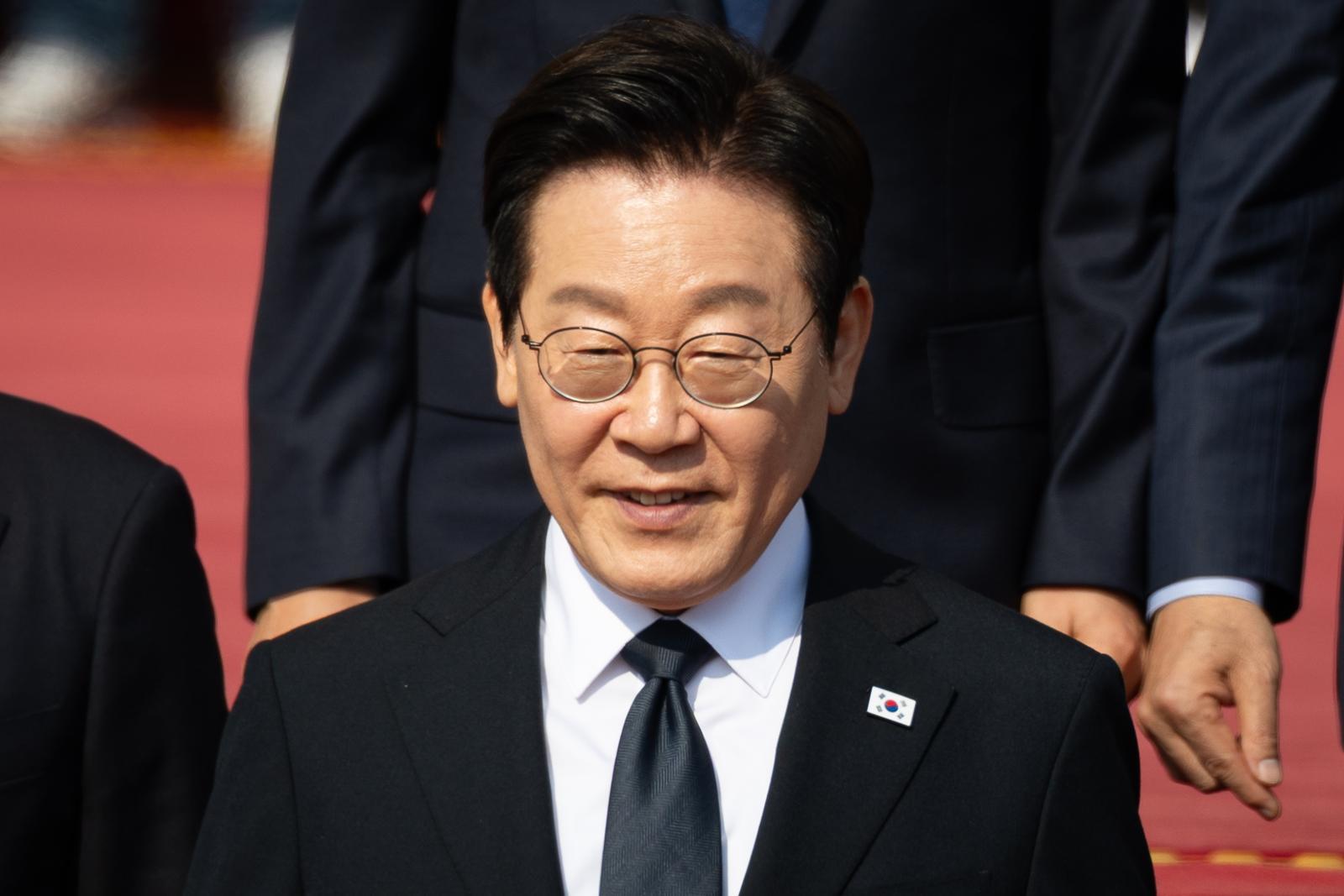 이재명 대통령이 4일 서울 여의도 국회에서 2026년도 예산안 및 기금운용계획안에 대한 시정연설을 마친 후 본청을 나서고 있다. 2025.11.4/뉴스1