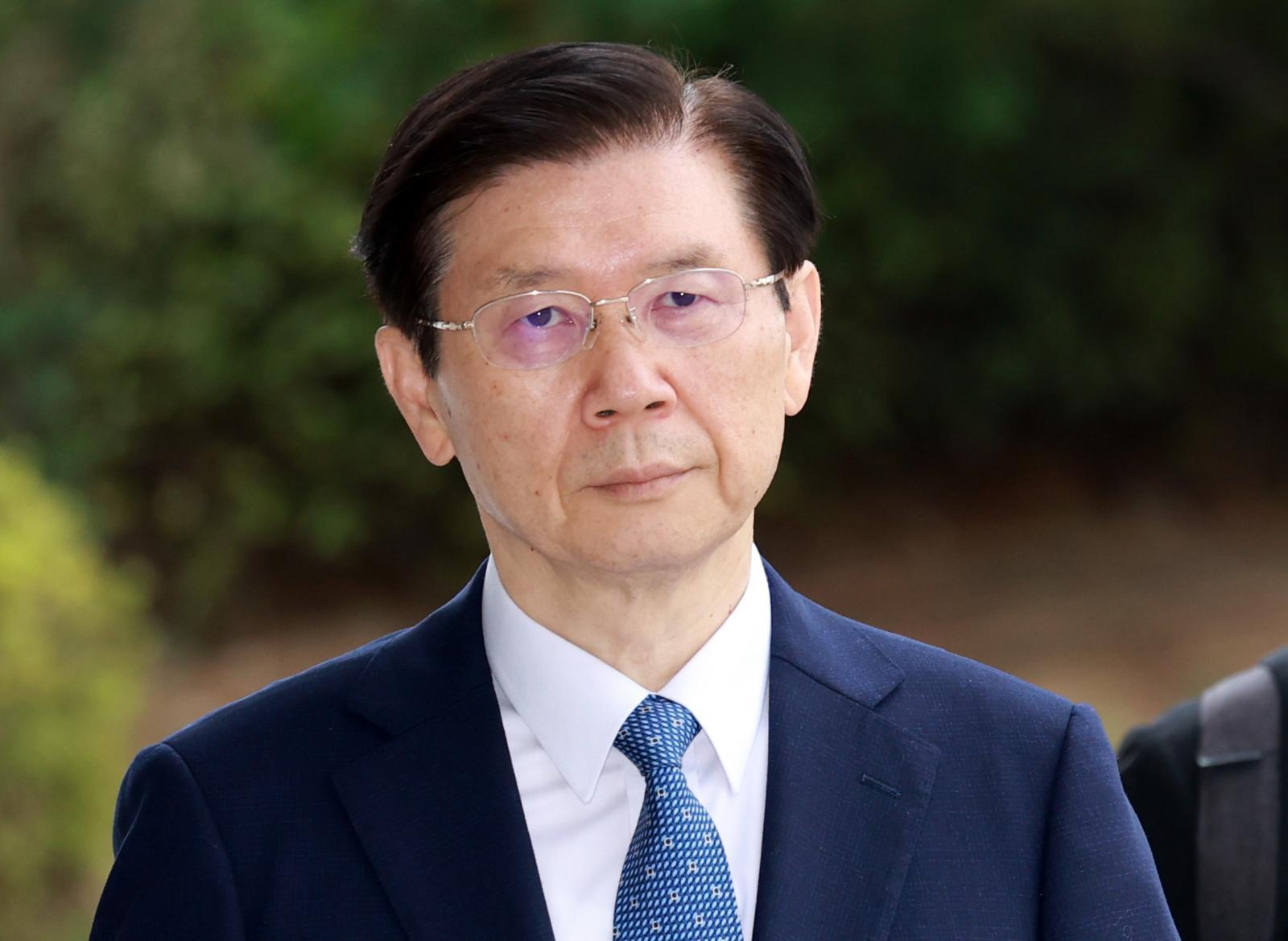 박종준 전 경호처장이 조사를 받기 위해 14일 오전 서울 서초구 서울고검에 마련된 내란 특검 사무실로 향하고 있다. 2025.07.14 뉴시스