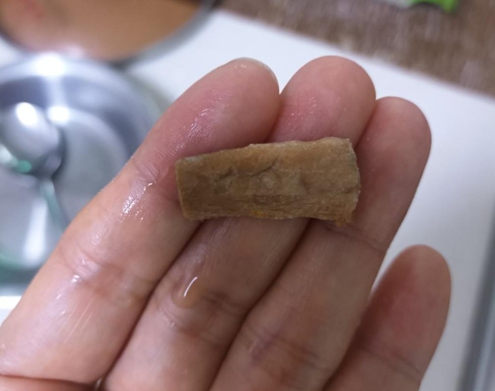 “니코틴 냄새 진동”…중국산 냉동 해물서 나온 담배 꽁초