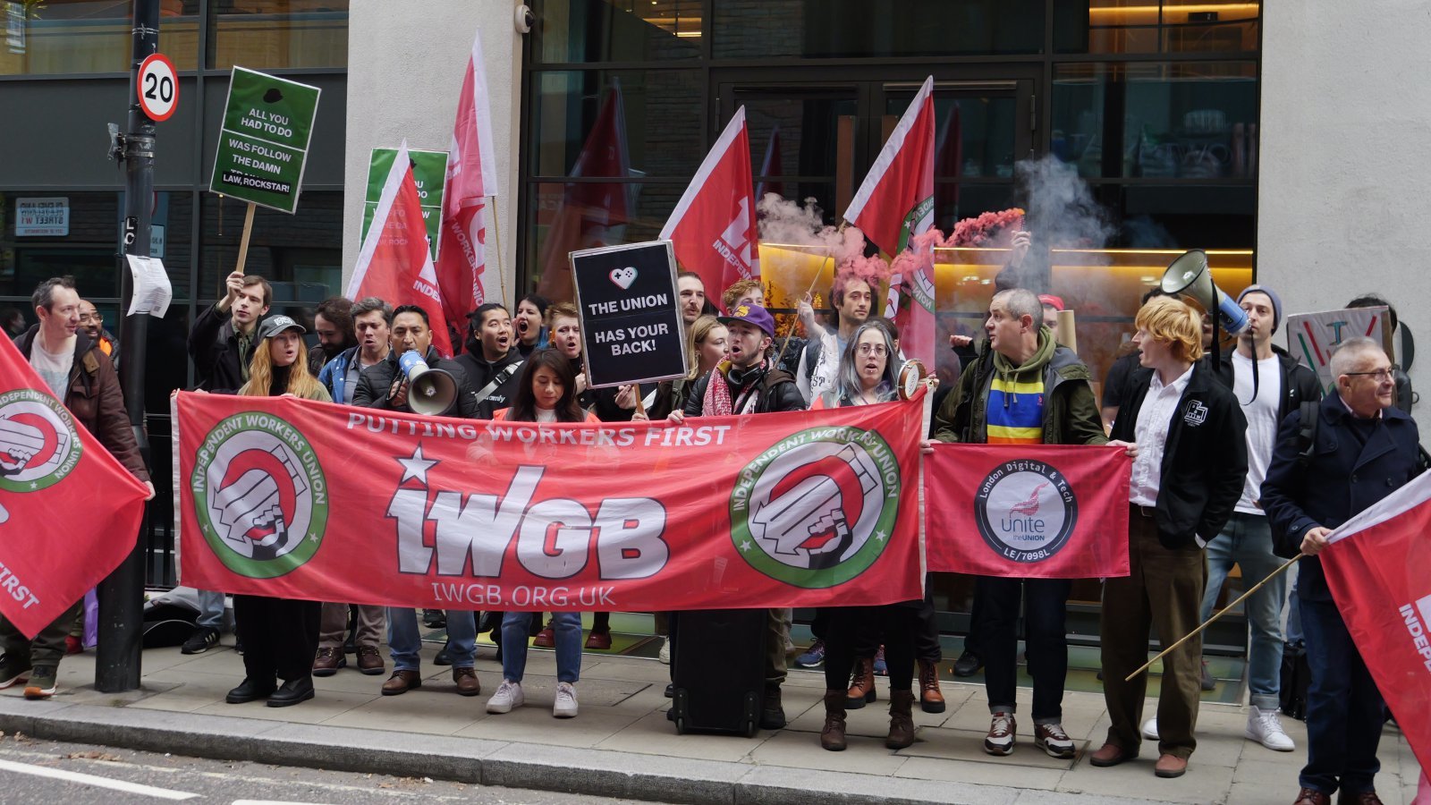 시위를 벌이고 있는 영국독립노동조합(IWGB). (출처=IWGB 제공)