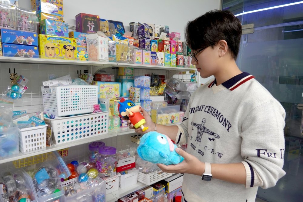 네스팅은 1만 여 개의 캐릭터 굿즈를 보유하고 있다 / 출처=IT동아