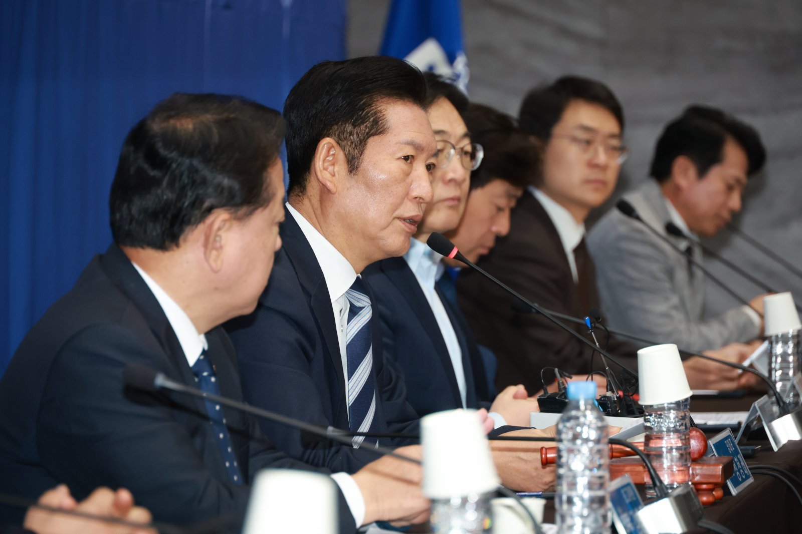 정청래 더불어민주당 대표가 7일 충북 청주오스코에서 열린 충북 현장 최고위원회의에서 발언하고 있다. 2025.11.07. [청주=뉴시스]