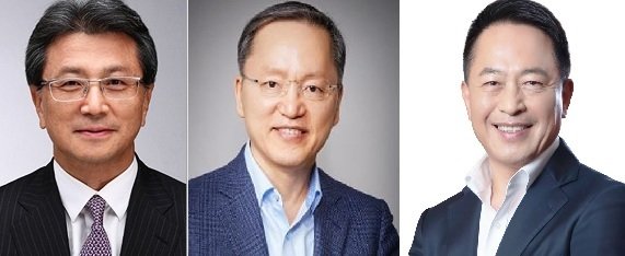 왼쪽부터 삼성전자 정현호 회장 보좌역(부회장), 박학규 사업지원실장 사장, 최윤호 사업지원실 전략팀장 사장.(삼선전자 제공)