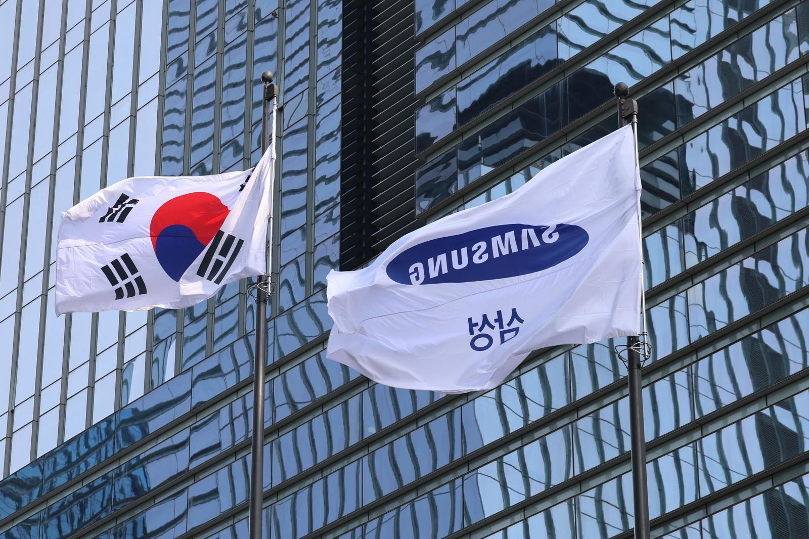 삼성전자, 애플페이 안방 공략… 美 신용카드 출시 추진