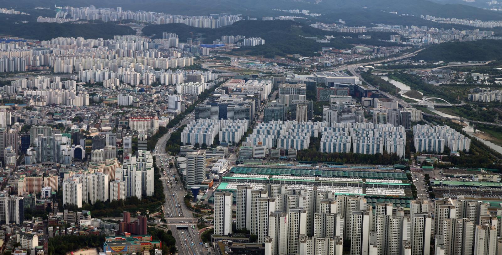 10·15 대책 풍선효과…수도권 비규제지역 거래 22% 늘어