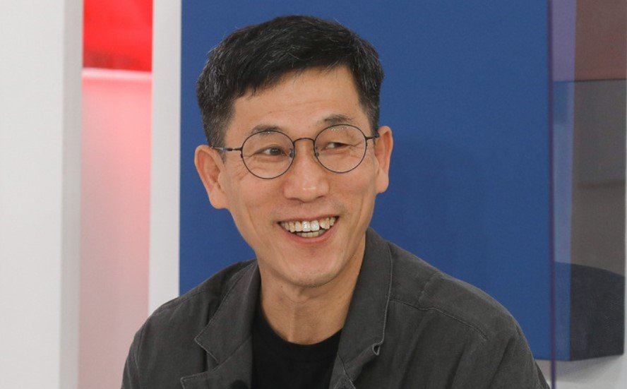 진중권 “김만배는 좋겠다, 몇 년만 살고 나오면 재벌 돼 있을 테니”