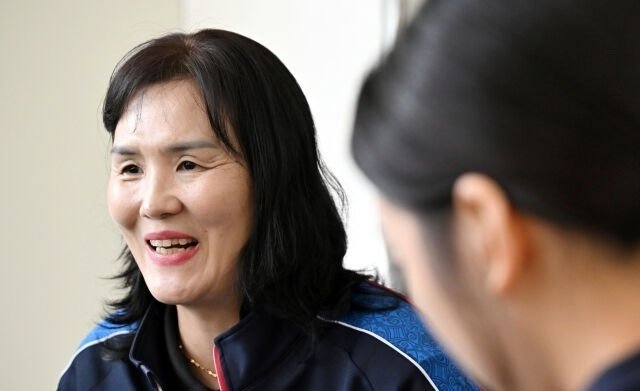 2025 U-16 아시아선수권대회에서 우승한 한국 U-16 여자배구 대표팀을 이끈 충북 청주 금천중학교 배구부 지도자인 이승여 감독. 청주교육지원청 제공