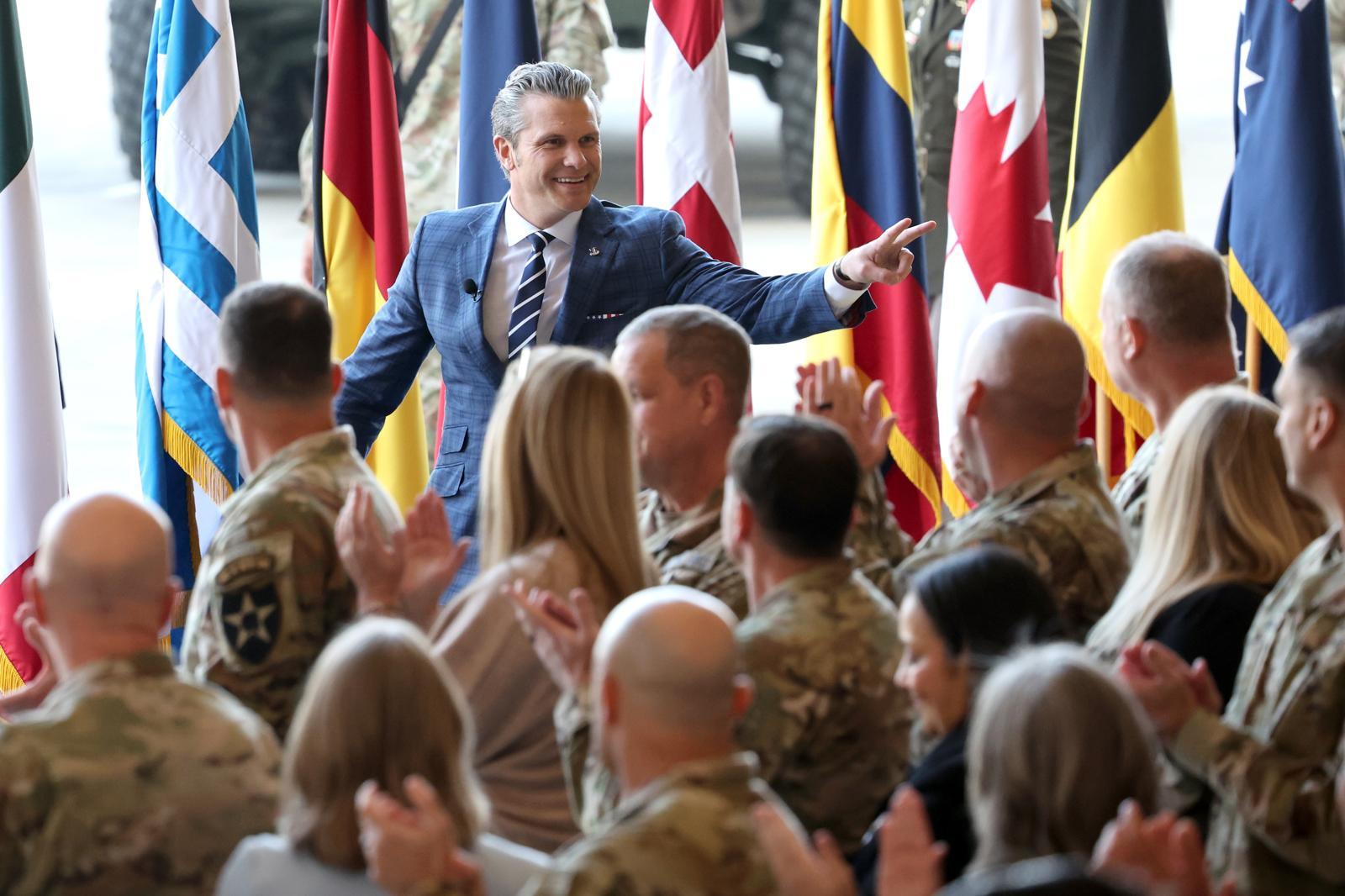 피트 헤그세스 미국 전쟁부(국방부) 장관이 4일 경기도 평택시 캠프 험프리스에서 열린 장병격려행사에  참석하고 있다. (국방일보 제공)