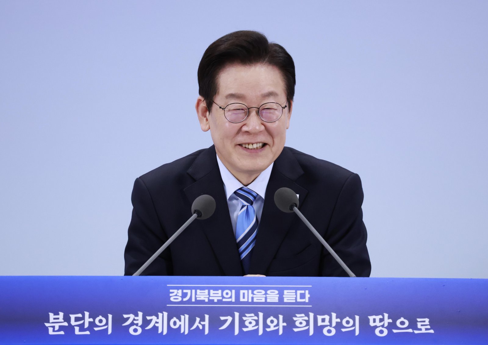 이 대통령 “경기 북부, 軍시설 때문에 특별한 희생…안타까워”