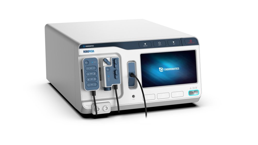로보페라는 정밀 내시경 수술을 위한 첨단 로봇 플랫폼으로 기존 내시경과 호환이 가능하다 / 출처=엔도로보틱스