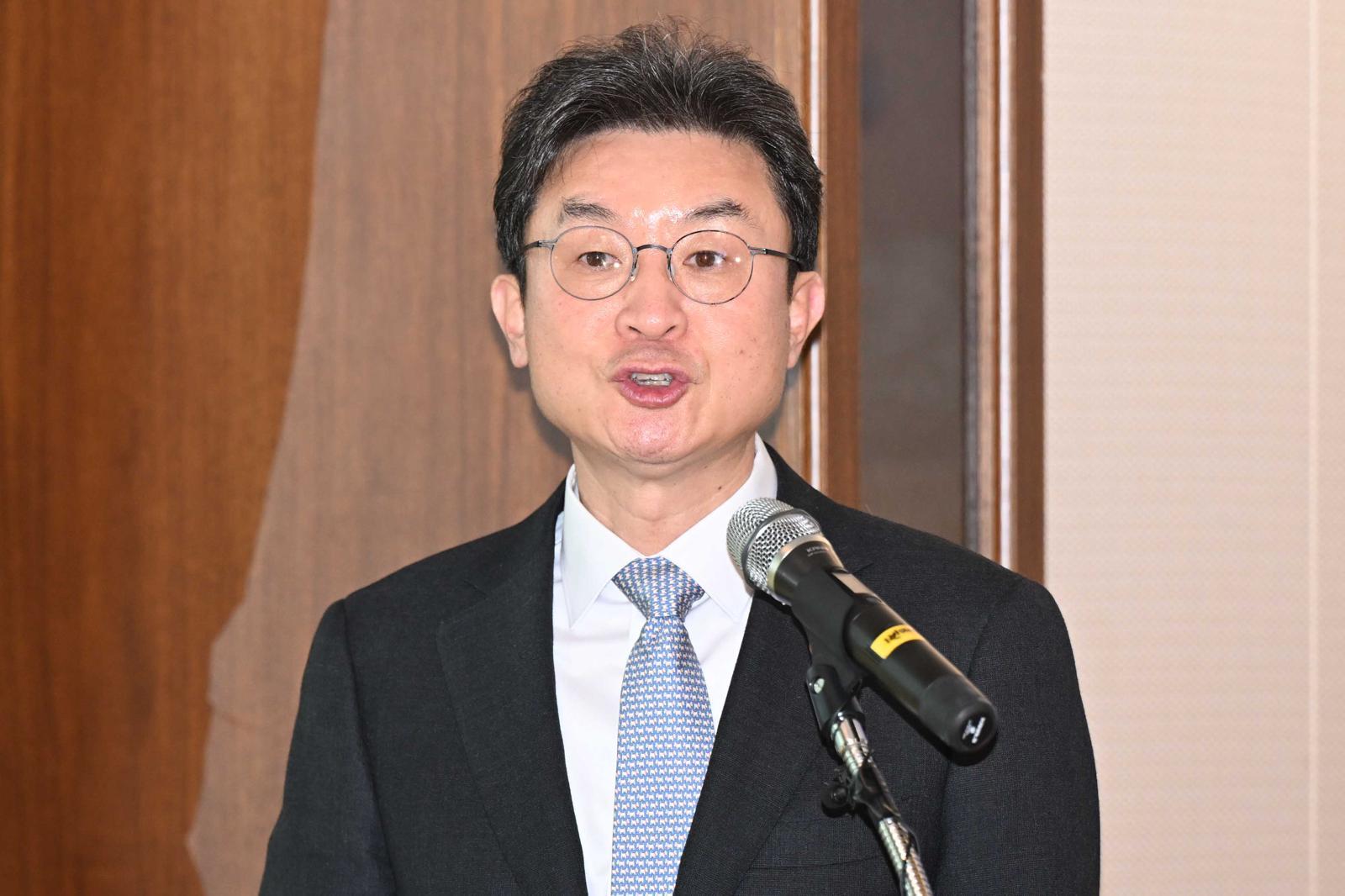 이억원 금융위원장이 17일 오후 서울 여의도 산업은행 별관에서 열린 ‘국민성장펀드의 성공을 위한 금융기관간 업무협약식’에서 인사말을 하고 있다. (공동취재) 2025.11.17