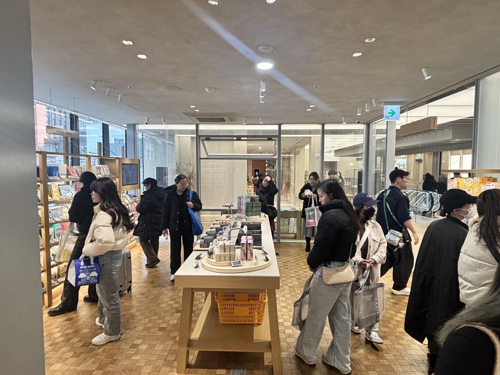 올리브영N성수 전경. 황소영 기자 fangso@donga.com