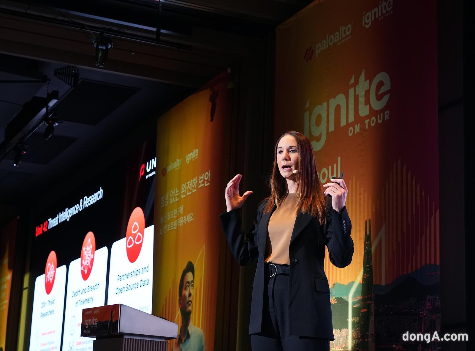 필리파 콕스웰 유닛42 아시아 태평양 부사장