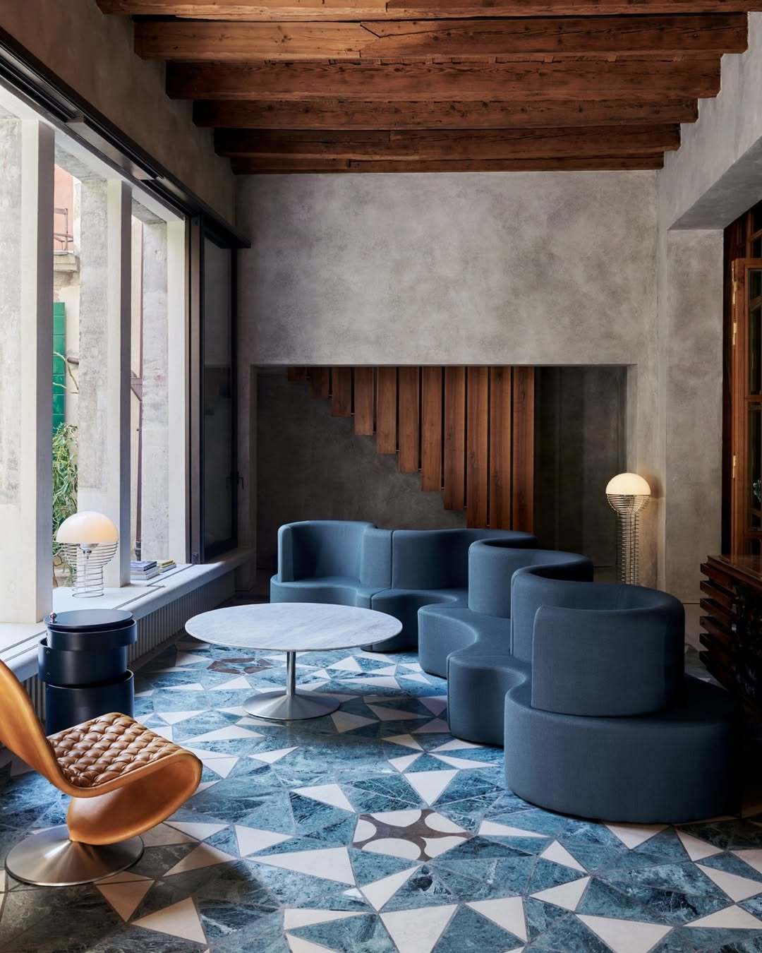 국내 대표 프리미엄 홈스타일링 전시회 ‘2025 홈·테이블데코페어’가 코엑스에서 막을 올린다. 홈·테이블데코페어 제공