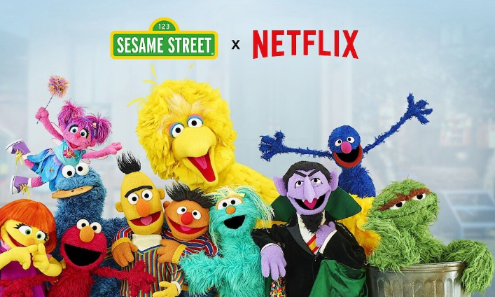 비용 절감에 올인한 워너 브라더스 디스커버리는 결국 2024년 말 세서미 스트리트와의 계약을 갱신하지 않았다. 이로 인해 1969년부터 방송된 세서미 스트리트가 폐지 위기에 몰렸지만, 올해 넷플릭스와의 계약으로 제작이 가능해졌다. 세서미 스트리트 제공