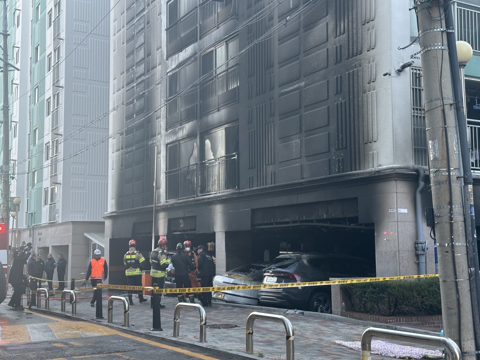 21일 서울 양천구 신월동 아파트 화재 현장의 모습. 뉴스1