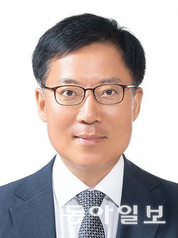 김석우 전 법무부차관. 법무법인 도울 제공