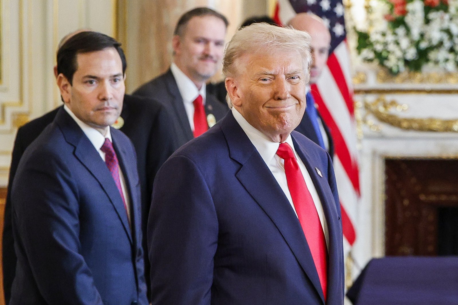 트럼프 관세 충격 누적?…日 10월 對美무역흑자 33.6% 감소