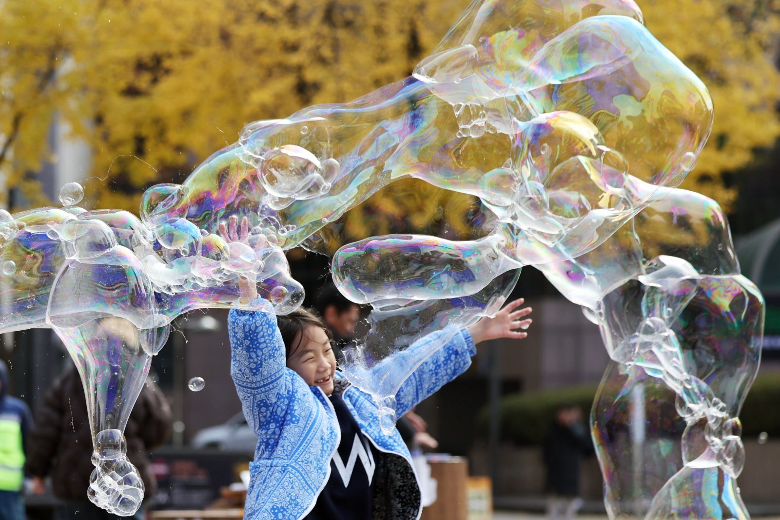 주말 아침 쌀쌀·낮 온화, 일교차 15도…동해안 건조특보 ‘화재 조심’