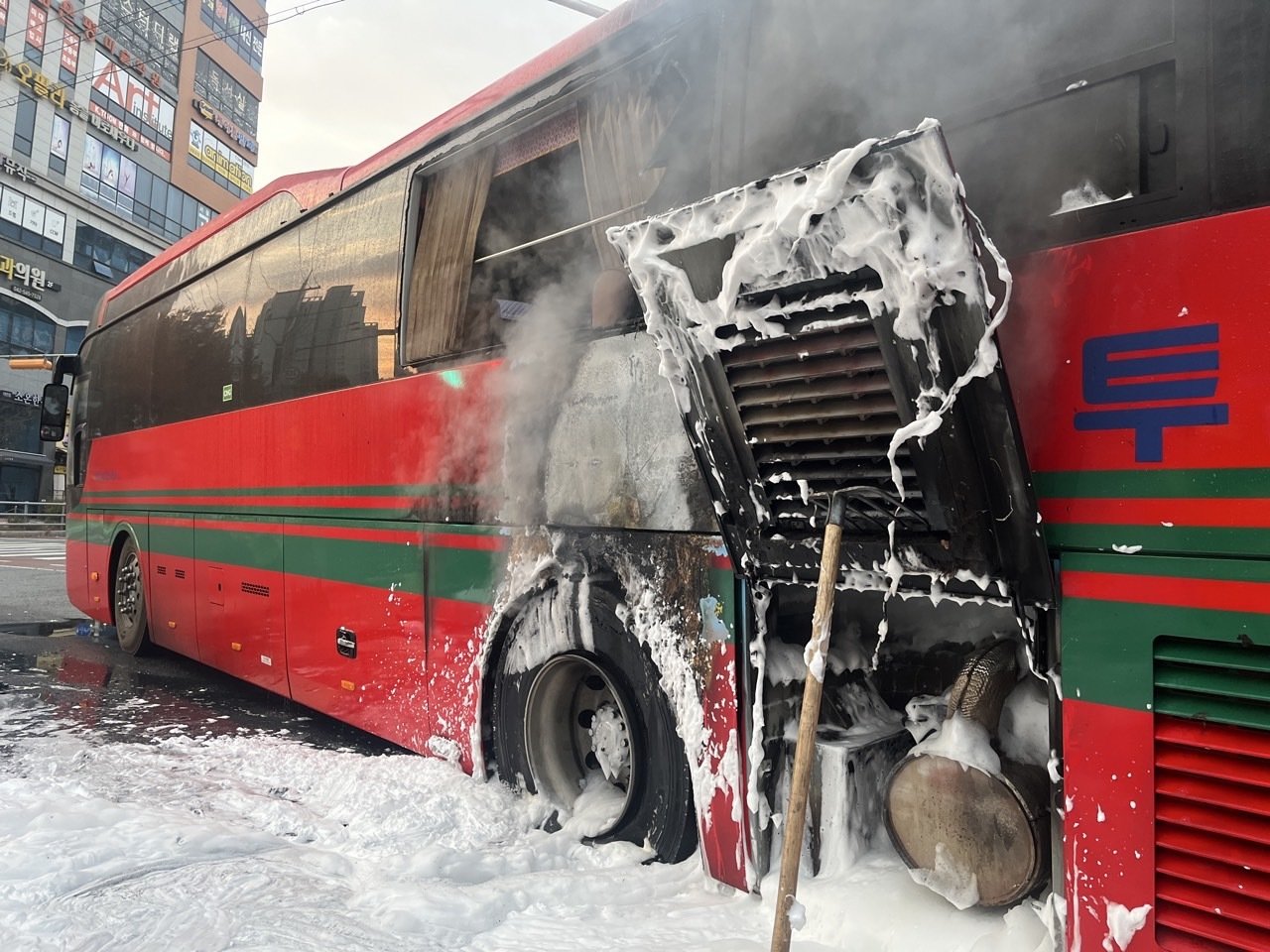 대전 관저동 버스 화재 현장. 대전소방본부 제공