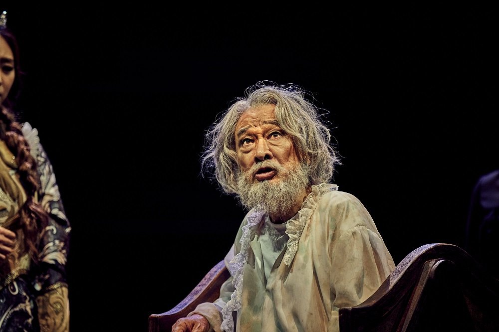 25일 별세한 배우 이순재의 주요 출연작. 연극 ‘리어왕’(2021년). 연우무대 제공