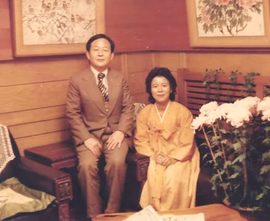 고(故) 김익선 고문(왼쪽)과 이수경 명인(오른쪽) / 출처=클로이수