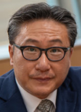 김건표 대경대 연기예술과 교수·연극평론가