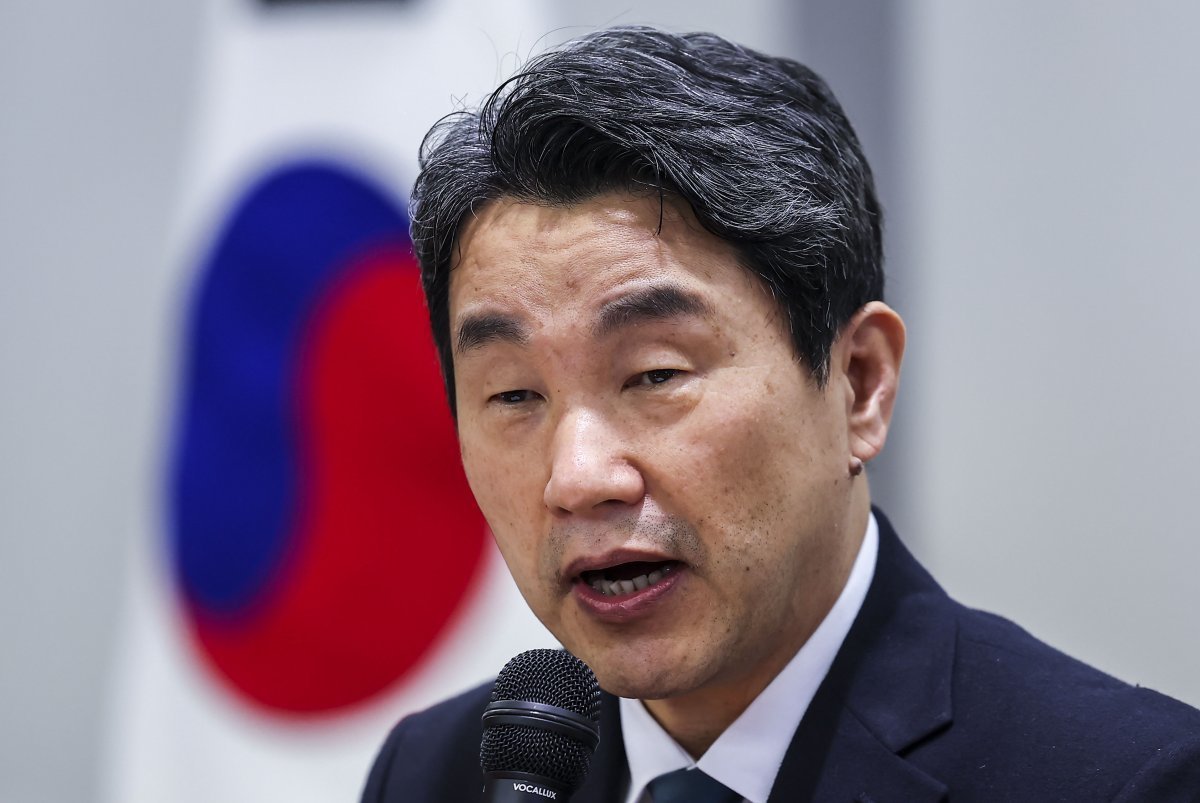 이주호 사회부총리 겸 교육부 장관이 지난 14일 경기 성남시 가천대학교에서 열린 의대 학사 정상화 협조요청 및 증원관련 현장의견 청취를 위한 간담회에서 모두발언을 하고 있다. 2024.03.15 성남=뉴시스
