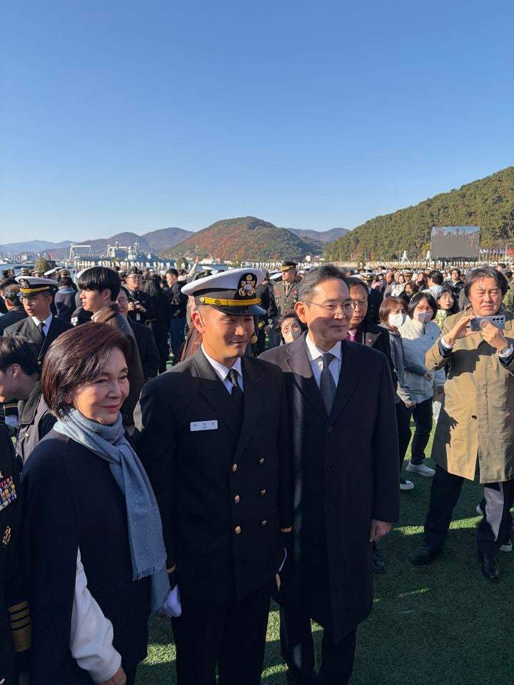 峲 ȣ  Ӱ  롦ʽ¡ Ӱ Ű  ?