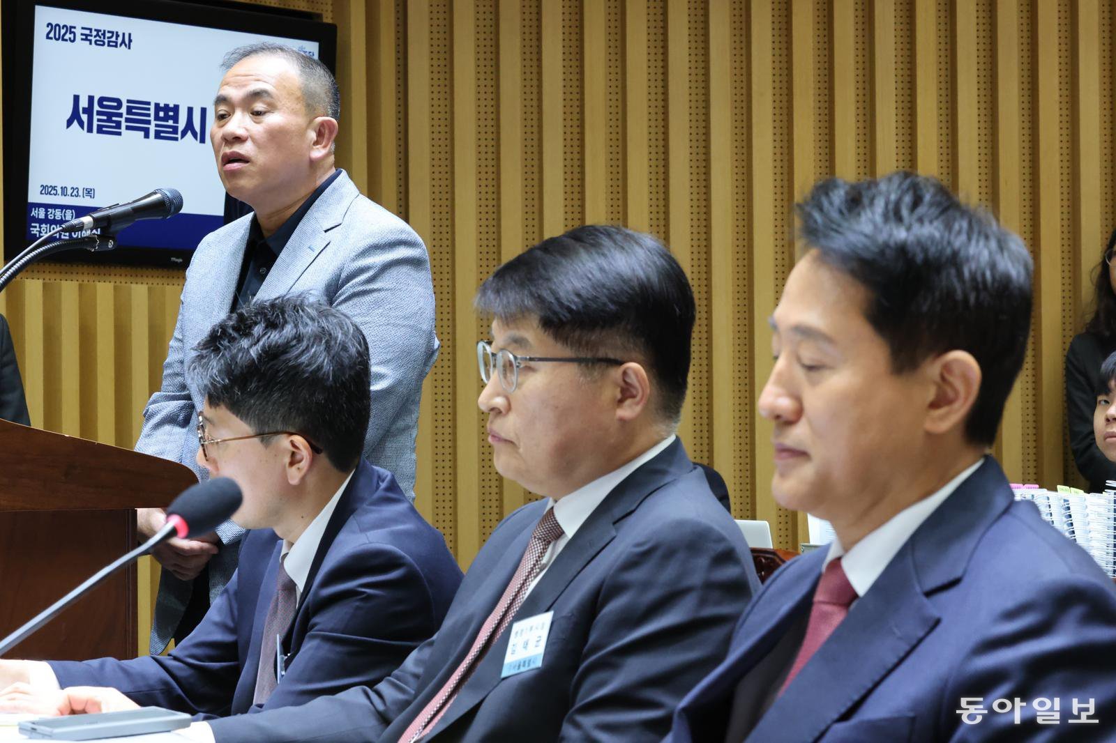 23일 오세훈 서울시장이 참석한 서울시청에 대한 행정안전위원회 국정감사에서 명태균 씨가 증인으로 출석했다.  전영한 기자 scoopjyh@donga.com