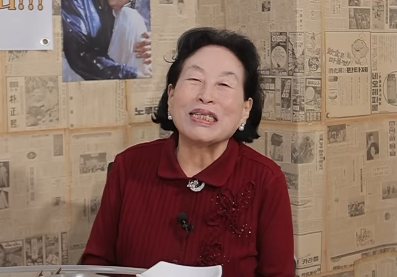 배우 전원주가 5~6살 연하의 80대 남자친구와 교제 중이라고 밝히며 화제를 모았다. 활력 넘치는 데이트 일상과 철저한 건강관리, 경제적 자립까지 언급하며 근황을 전했다. 사진=유튜브 채널 ‘클레먹타임’ 캡처