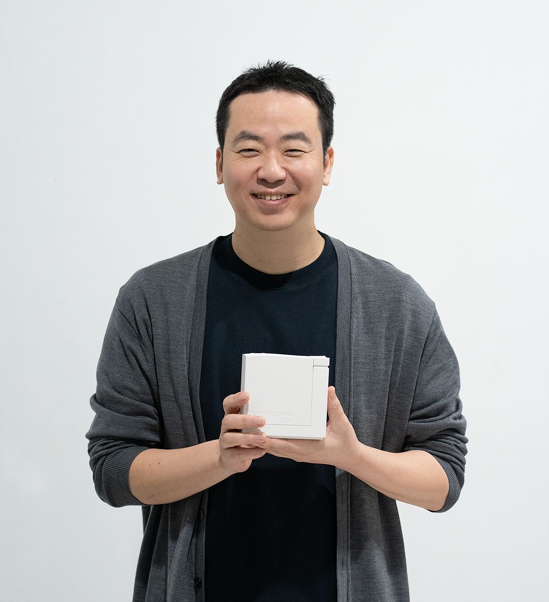 네모닉 닷을 소개하는 정용수 망고슬래브 대표 / 출처=망고슬래브