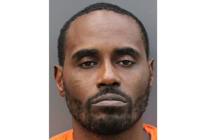 임산 8개월 아내를 총으로 쏜 범인인 남편 에릭 패터슨 미국 힐즈버러 카운티 보안관실 자료 캡처