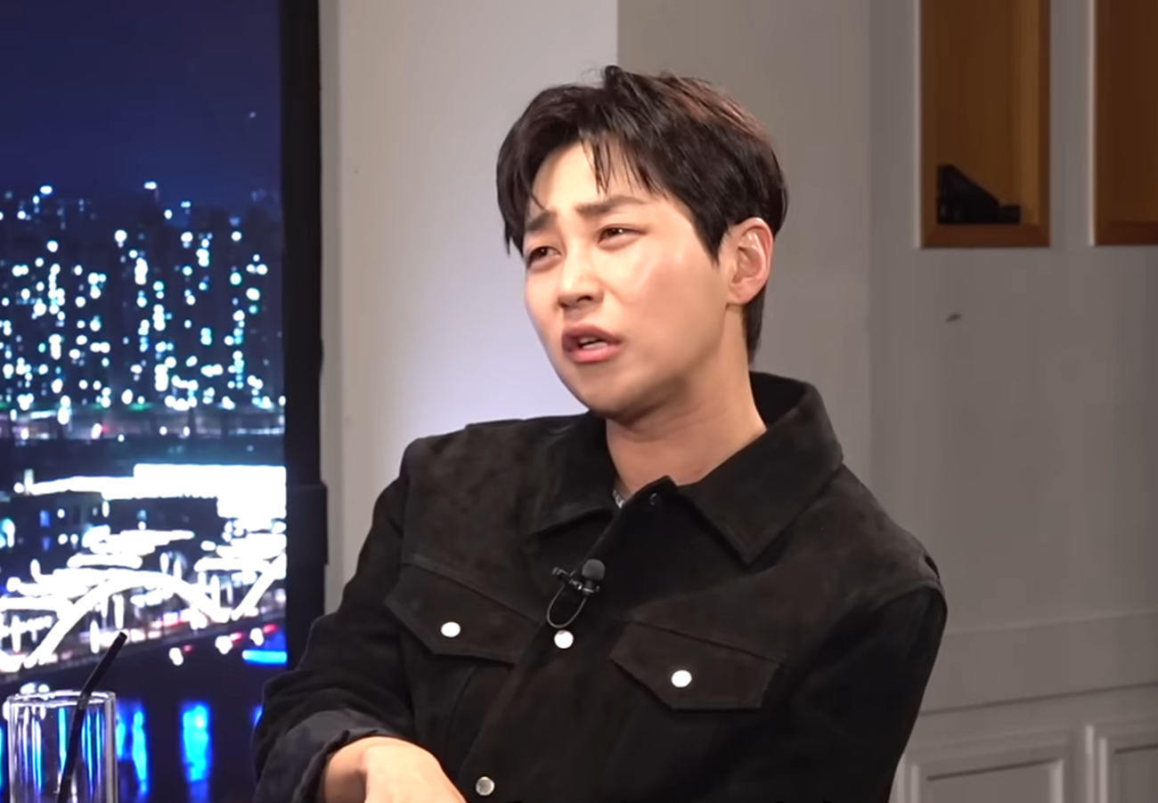 딘딘이 자신의 축의금·조의금 기준을 공개하고 황제성 돌잔치 초대 일화를 전해 화제를 모았다. 축의금·돌잔치 문화에 대한 솔직한 의견이 온라인에서 공감을 불러일으켰다. 사진=유튜브 채널 ‘피식대학Psick Univ’ 캡처