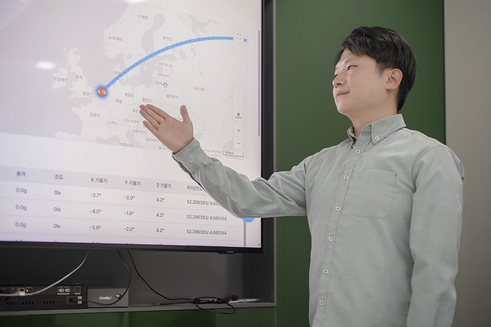 윌로그 컨트롤타워는 창고에서부터 국제 운송까지 이르는 전 과정과 관련된 데이터를 시각 자료로 제공한다 / 출처=IT동아