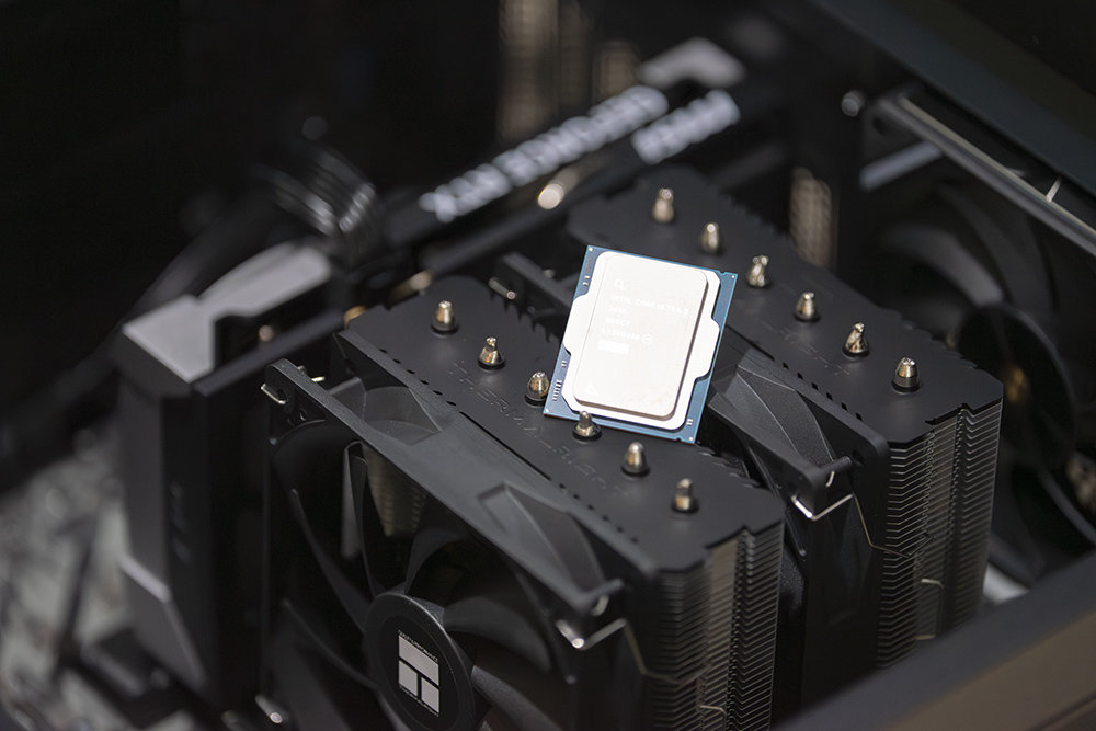 PC 견적을 짤 때 본인이 활용할 조건을 구상하고 여기에 맞춰 CPU와 그래픽 카드를 먼저 고르고, 그 다음에 세부 부품을 선택한다 / 출처=IT동아