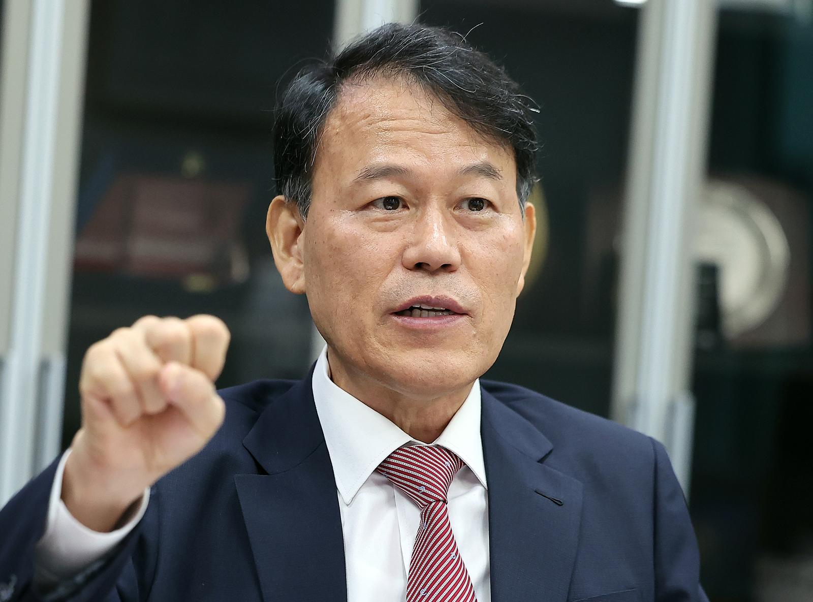 국회 정무위원회 위원장인 윤한홍 국민의힘 의원이 24일 서울 영등포구 여의도 국회의원회관에서 뉴스1과 인터뷰를 하고 있다. 2025.9.24/뉴스1