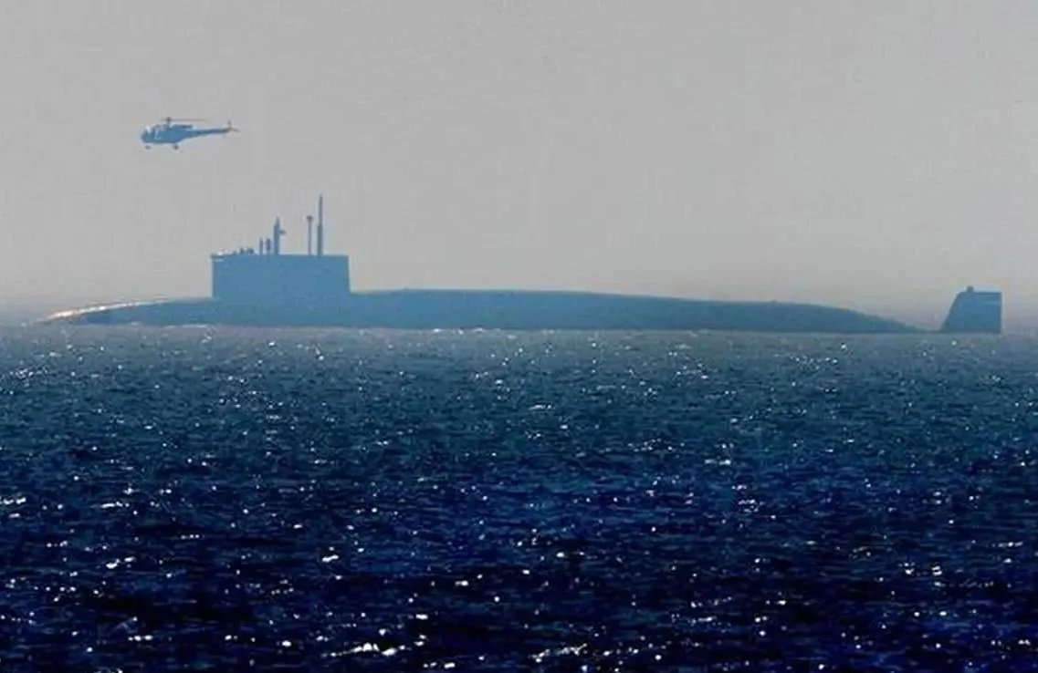 항해중인 인도의 아라한트급 전략원자력추진잠수함(SSBN). 인도해군 제공