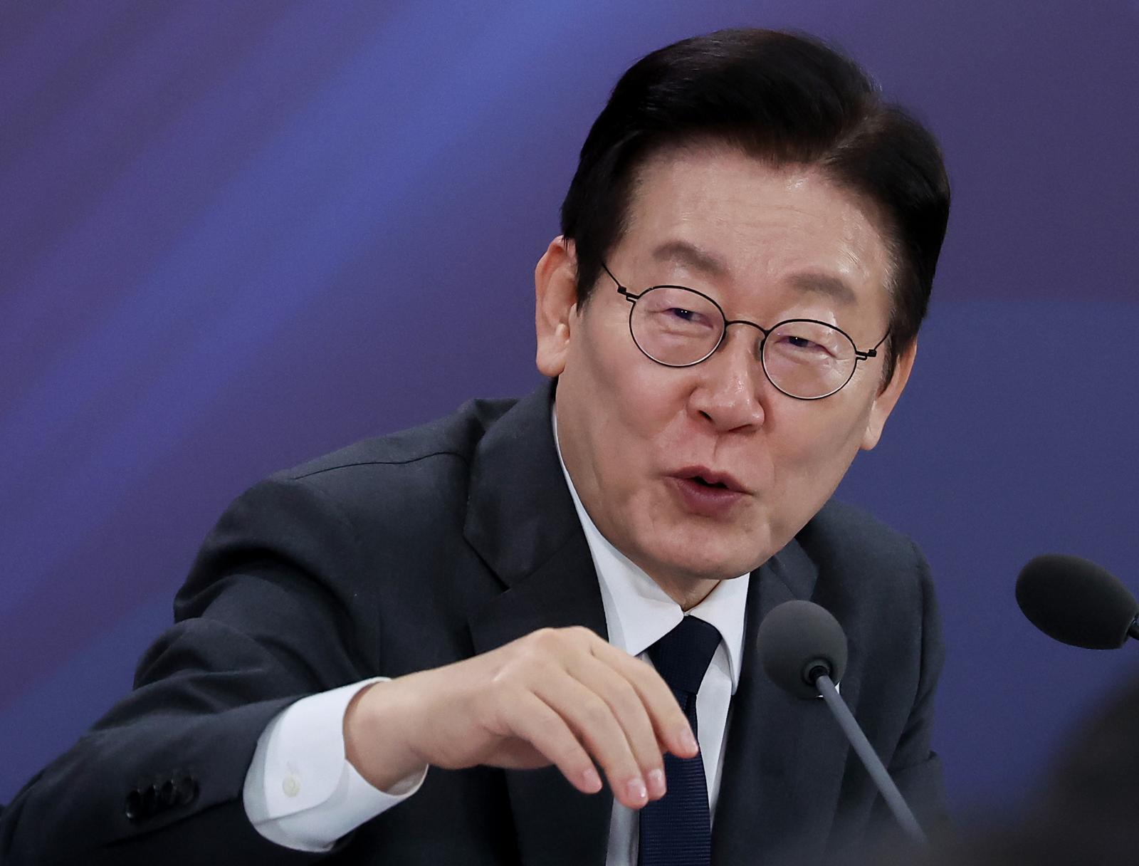 이재명 대통령이 5일 충남 천안시 한국기술교육대학교에서 열린 ‘충남의 마음을 듣다’ 타운홀미팅에서 발언하고 있다. (대통령실통신사진기자단) 2025.12.05. 뉴시스