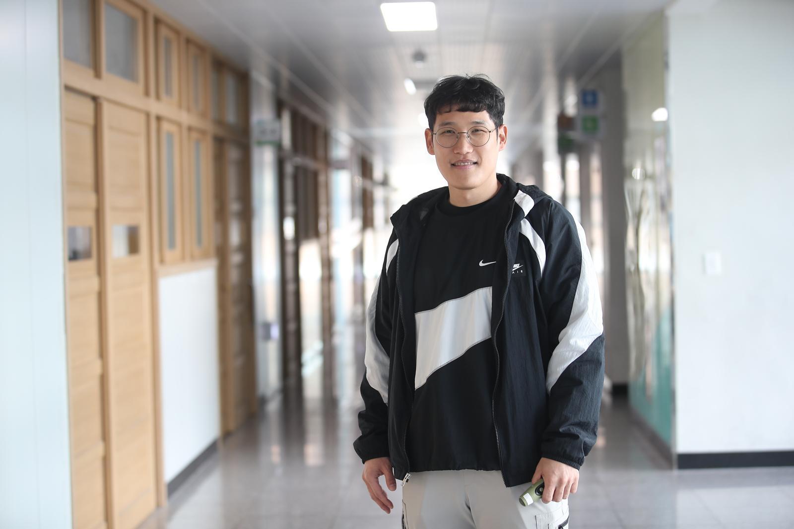 울산 고헌중 김우빈 교사. 울산시교육청 제공 (뉴스1)