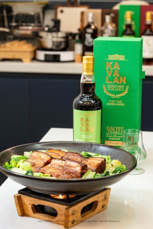 카발란 솔리스트 포트 캐스크 싱글 캐스크 스트렝스.