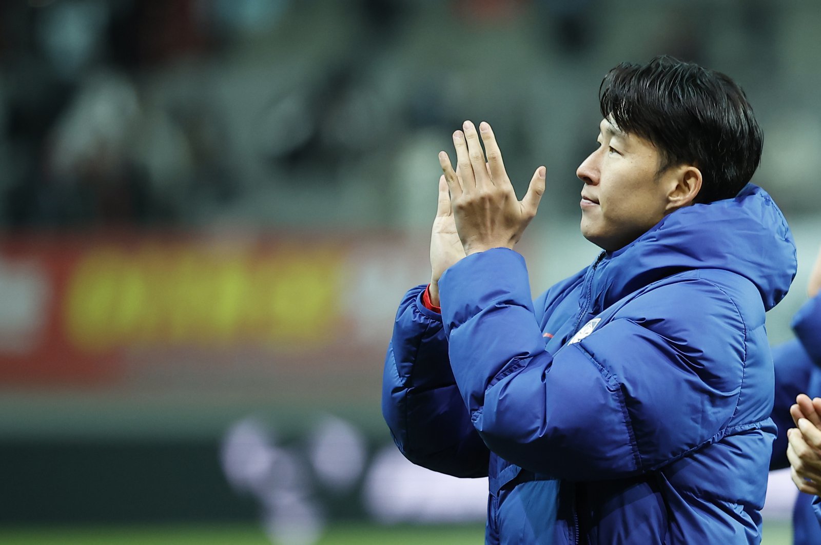 18일 오후 서울 마포구 서울월드컵경기장에서 열린 축구 국가대표팀 평가전 대한민국과 가나의 경기, 1-0으로 승리한 대한민국 손흥민이 관중에게 인사하고 있다. 2025.11.18. [서울=뉴시스]