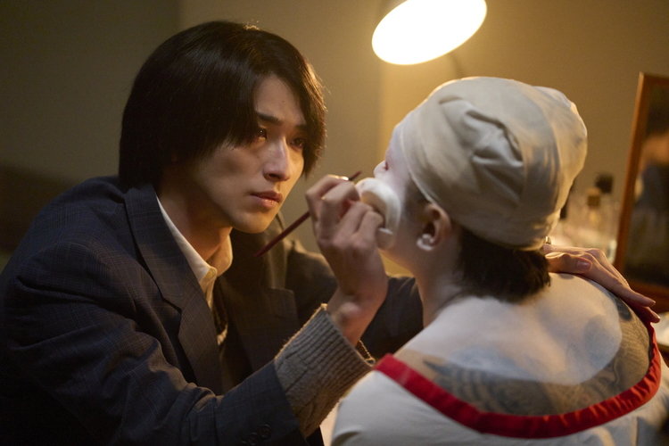 핏줄 넘어서는 예술[정덕현의 그 영화 이 대사]〈85〉