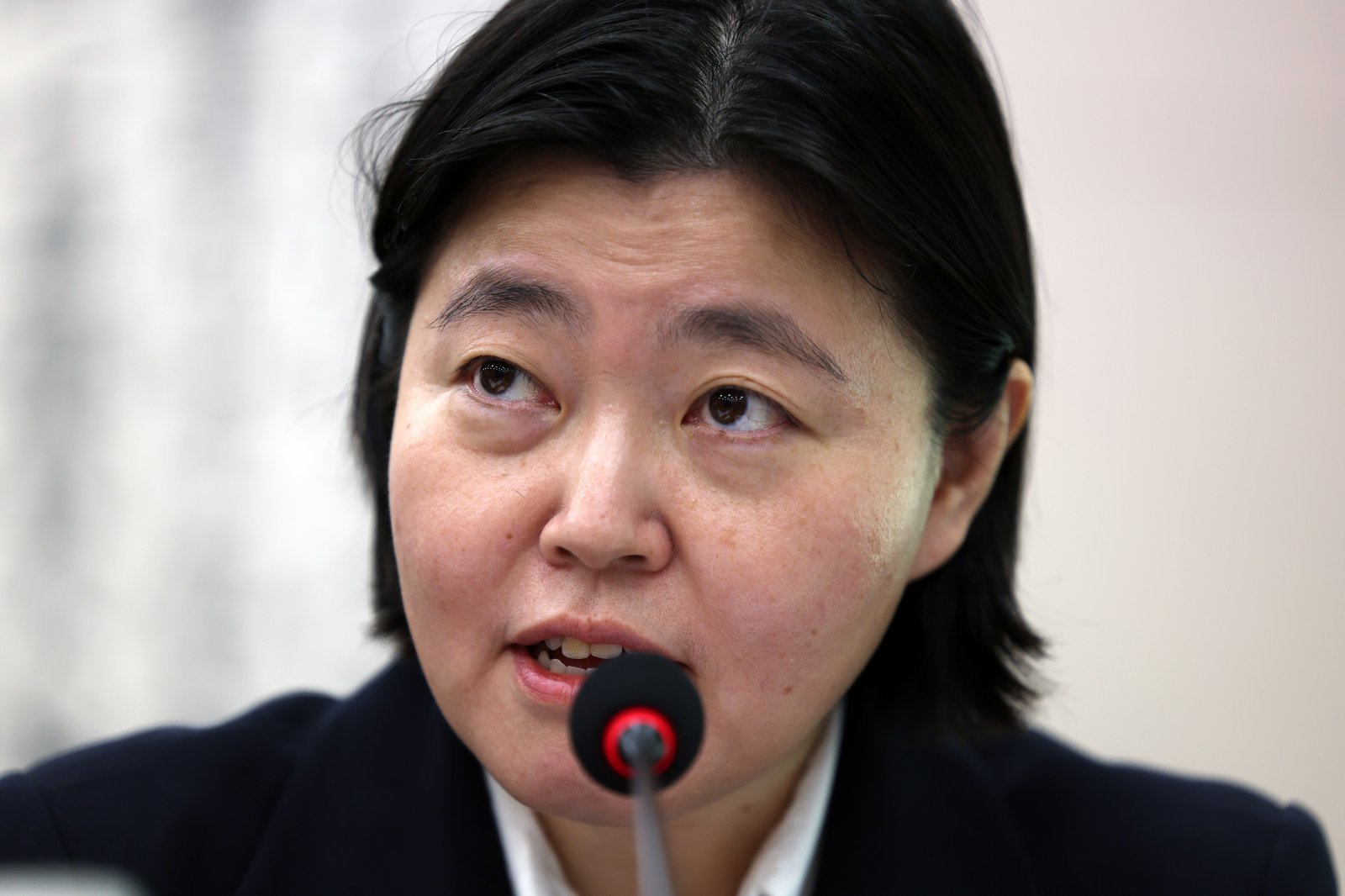 임은정 서울동부지검장이 23일 오전 서울 여의도 국회 법제사법위원회에서 열린 서울고등검찰청-서울중앙지방검찰청 등에 대한 국정감사에서 질의에 답하고 있다. 2025.10.23. 서울=뉴시스