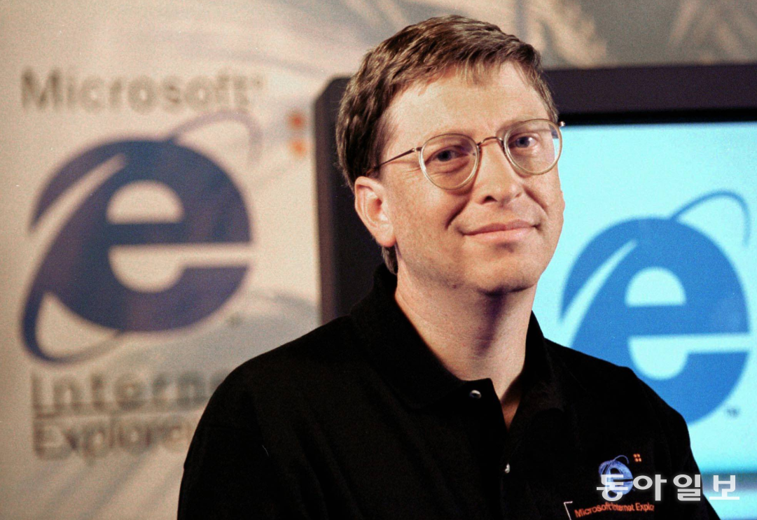 빌 게이츠 마이크로소프트 창업자. 그는 넷스케이프를 고사시키기 위한 전략을 펼쳤고, 결국 넷스케이프를 몰락시켰다. 브라우저 전쟁은 역사적인 반독점 소송으로 이어졌는데, 이를 계기로 빌 게이츠는 MS CEO직에서 물러났다. 동아일보DB