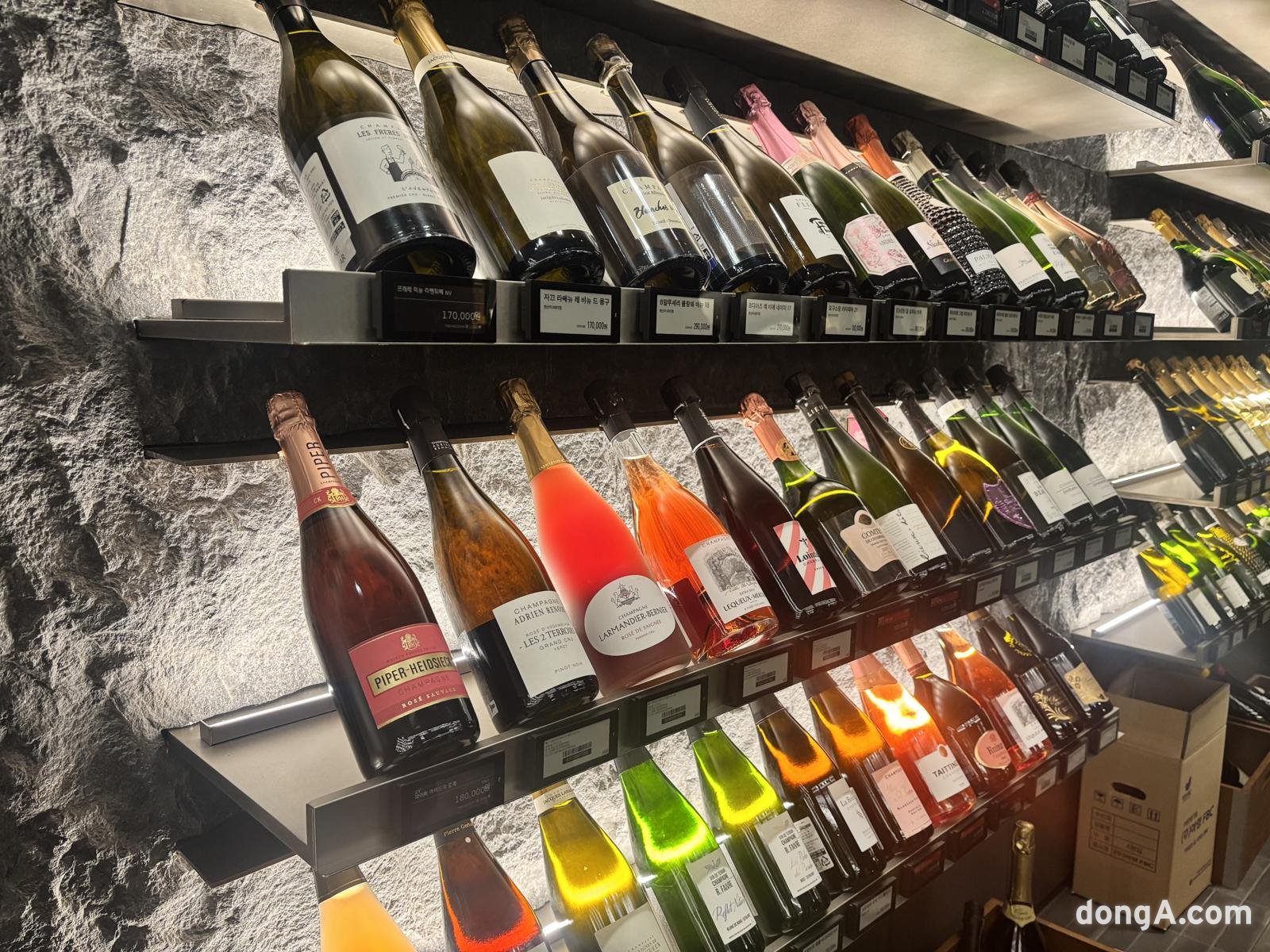 하우스오브신세계 청담 주류 매장 클리어. 황소영 기자 fangso@donga.com